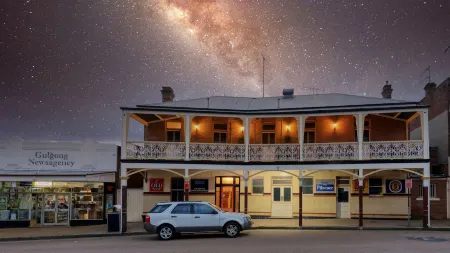 Commercial Travellers House