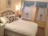 Shawlee Cottage Hotels near 5710