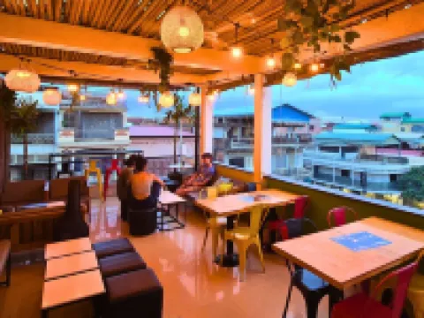 The Place Hostel & Rooftop Bar Hotels in Svay Por