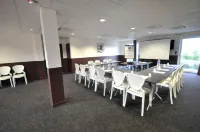 Brit Hotel Confort Alexia - la Souterraine Hotels in Bersac-sur-Rivalier