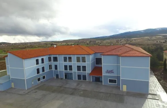 拉萬塔山酒店薩爾達