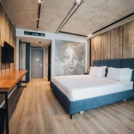 Amr Hotel - Durres