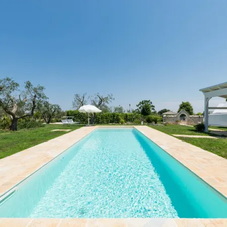 Trullo Letizia Con Piscina by Wonderful Italy