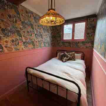 La Petite Foret Art Deco Apartment in Brussels Rooms