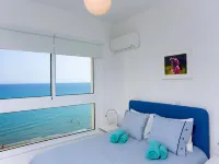 On the Beach Penthouse by TrulyCyprus - 公寓
