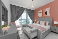 Maison Privee - Trendy Apt on the Creek with Superb Dubai Skyline Vw Hotels near Al Saad Home Dubai Nadd Al Hamar