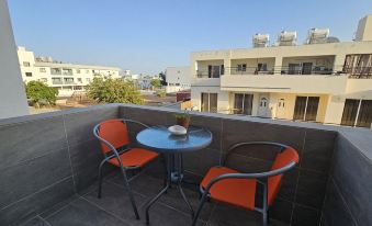 137 AN - Stay ZEA Studio