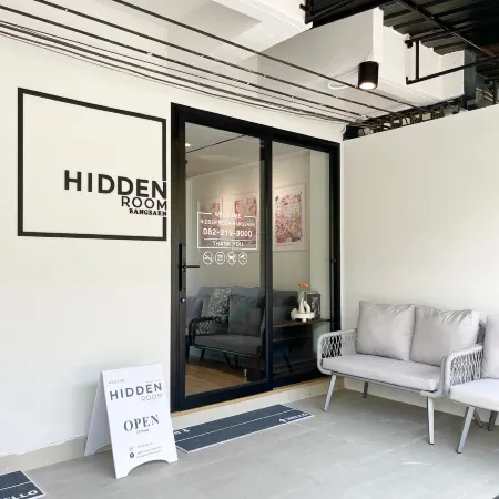 Hidden Room Bangsaen Отели рядом с достопримечательностью «Храм Ада и Рая»