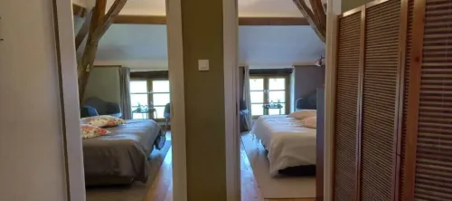Gîte et Chambres d'hôtes le Chêne Billault Hotels in Lemere