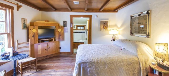 Hibiscus Coffee & Guesthouse Hotels in Walton County