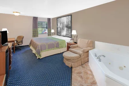 Super 8 by Wyndham Lowell/Bentonville/Rogers Area