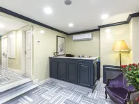 Meroddi La Porta Hotel Hotel dekat Menara Galata