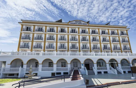 卡拉貝拉聖瑪麗亞酒店
