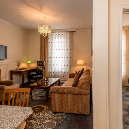 Parc Suites Hotel
