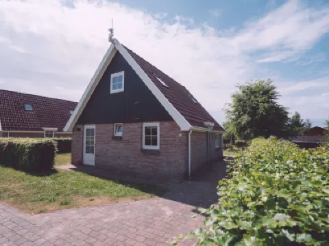 Group Stay in Eigen Wijze Near Playing Field Hotels in 