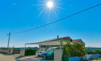 Villa in Debeljak with Private Pool