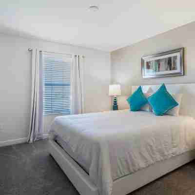 8957Sid-The Retreat at ChampionsGate Rooms