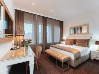 Hotel Unique Dortmund Hauptbahnhof Hotels near Wichlinghofen