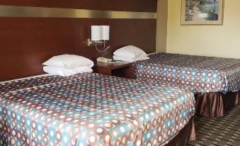 Taylor Village Inn and Suites