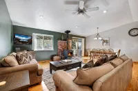 Tahoe Frost - Air Conditioned 4 Bedroom Tahoe Home