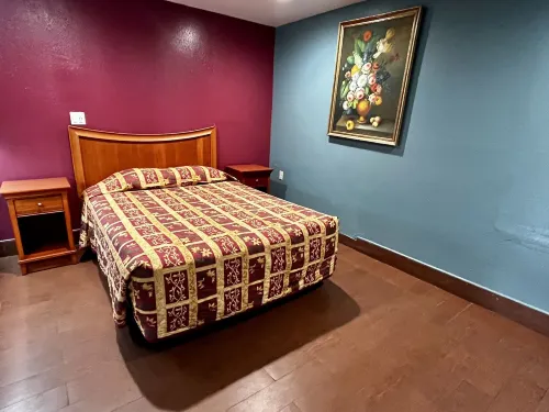 Super Inn Hotels in Pomona