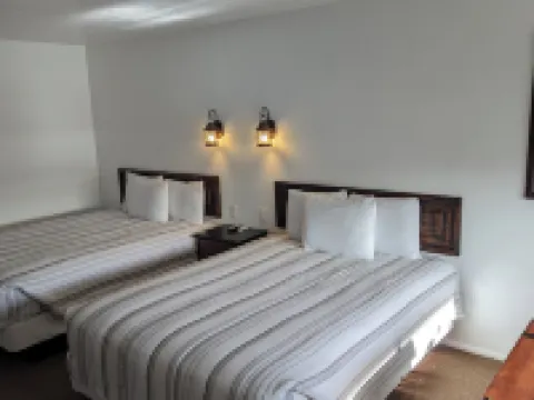 High Desert Inn Hotels in Salina