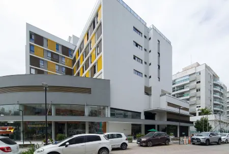 SSG Estúdios próximos a Ufsc em Florianópolis Отели рядом с достопримечательностью «Hercilio Luz Bridge»