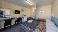 Matilda Motel Hotels in Winton