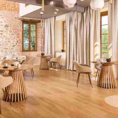 Cueillette Dining/Meeting Rooms