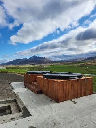 Hlín Guesthouse Отели рядом с достопримечательностью «Bifröst»