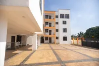 Spacious & Outstanding 3-Bed Furnished Apartment Hotels in Kwashieman