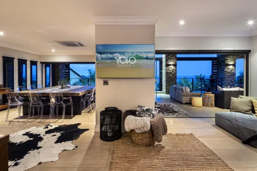Dolphin Coast Yolo Spaces - Ballito Beach House Villa - 4-Sterne
