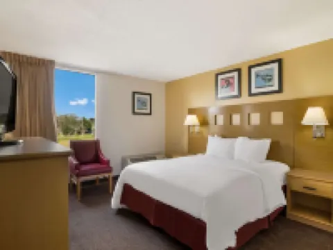 クオリティ イン アリス アリスのホテル