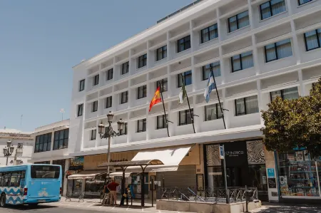 EsZentrico Suites Jerez Отели рядом с достопримечательностью «Фортеця в Хересі-де-ла-Фронтера»