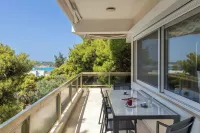 Relux Sea View 2 Bedroom Apartment by BluPine Hotels in Vouliagmeni