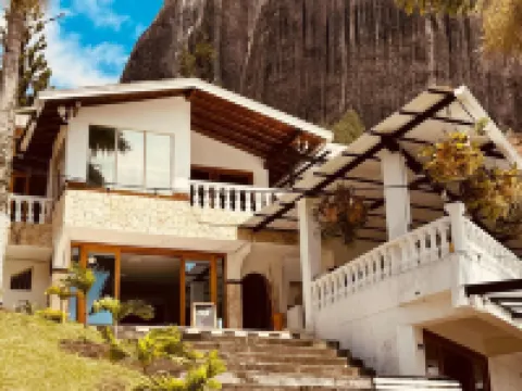 Casa Linda Guatapé Hoteles en Guatapé