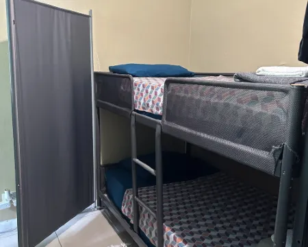 Miami Vibes "Hostel-Like" Shared Room Hotels in North Miami