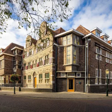 Stadsherberg Ald Weishoès Hotel berhampiran Stesen Venlo