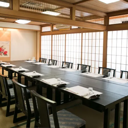 Hotel Sunroute Tochigi Отели рядом с достопримечательностью «Железнодорожный вокзал Тотиги»