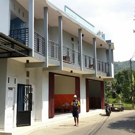 Hotel O Sawang Sana Motel Syariah Near Sman 1 Sangkapura