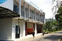 Spot on 93530 Sawang Sana Motel Syariah Near Sman 1 Sangkapura