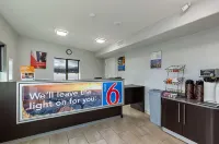 Motel 6 Show Low, AZ فنادق في شو لو