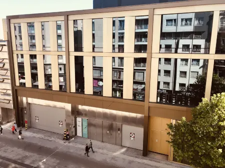 Renovated Apartment in Antwerp City Center Отели рядом с достопримечательностью «Middelheim»