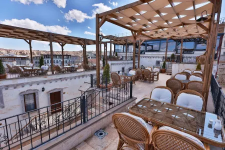 Garden Suites Hotel Cappadocia Отели рядом с достопримечательностью «Goreme Panorama»