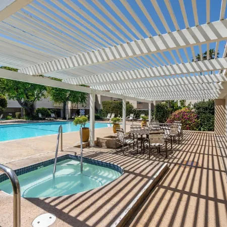 Malibu 2-bedroom designer furnished condo with AC. Central to everything!