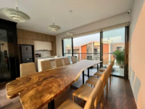 BeeSpace Coworking & Apartment 義柱社住宿飯店