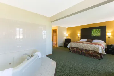 Super 8 by Wyndham Perry IA Hotels in Perry