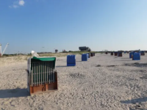 Vacation home near the beach, sun terrace, 6p, Weber grill, e-bikes, wifi, TV...