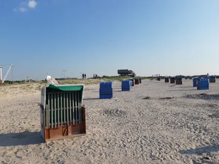 Vacation home near the beach, sun terrace, 6p, Weber grill, e-bikes, wifi, TV...