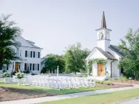 Cozy Cottage with Pool and Dining Options - Charming Waterfront Retreat Hotels in Pamlico County